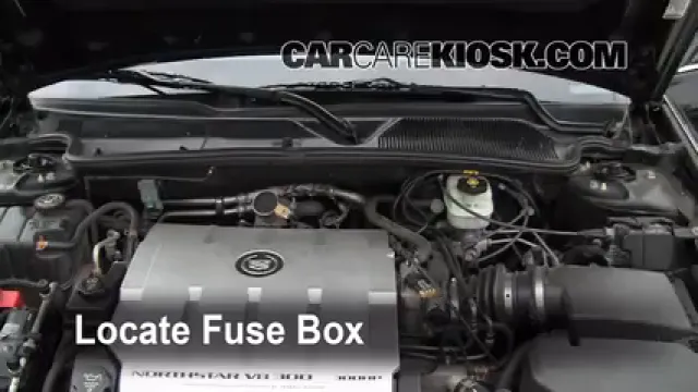 2004 Cadillac DeVille DTS 4.6L V8 Fuse (Engine) Replace